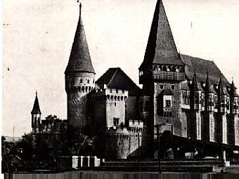 Gotic, istorie sau... Castelul Huniazilor 